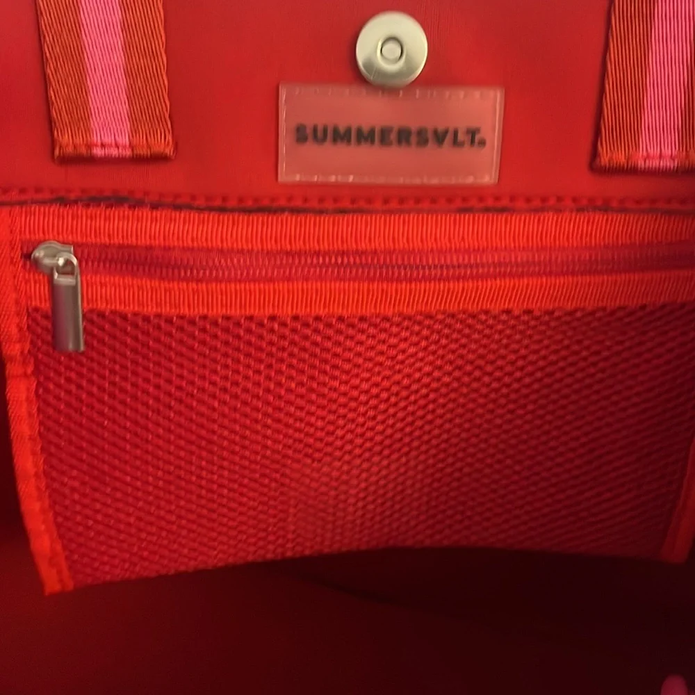 Beach tote bag by SUMMERSALT NEOPRENE‎ NWT red/pink tote